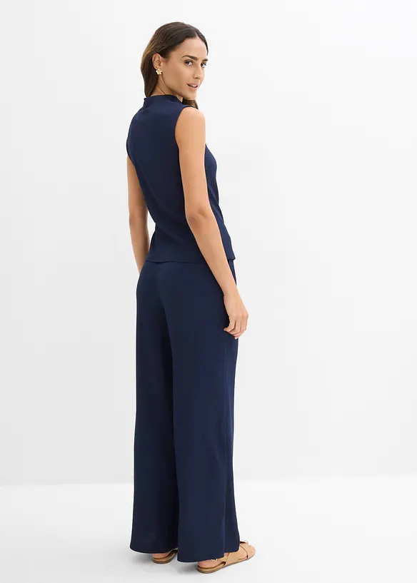 Shirt und Hose (2tlg.Set) aus strukturiertem Crêpe in blau von hinten (Totalaufnahme) - bonprix Shirt und Hose (2tlg.Set) aus strukturiertem Crêpe in blau von hinten (Totalaufnahme) - bonprix