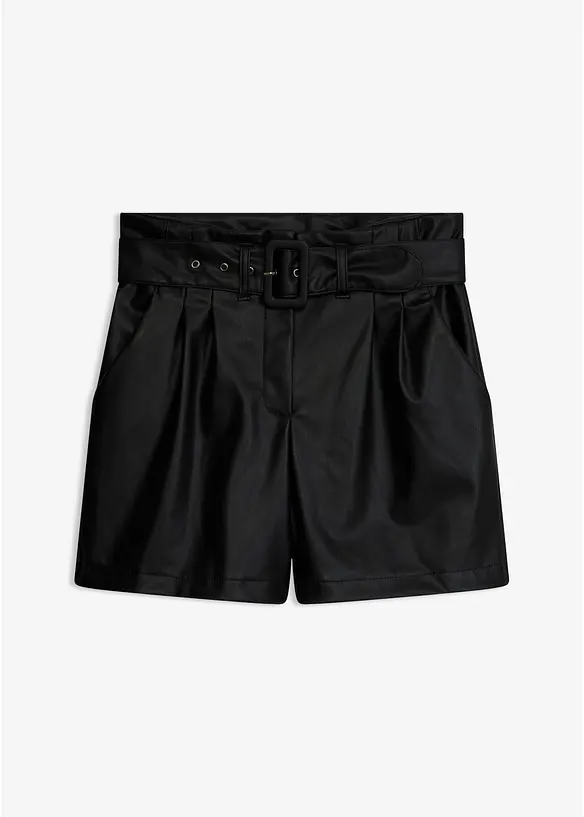 Lederimitat-Shorts mit Gürtel in schwarz von vorne - bonprix