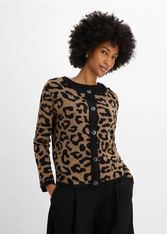 Strickjacke mit Jacquardmuster in braun von vorne (im Anschnitt) - bonprix