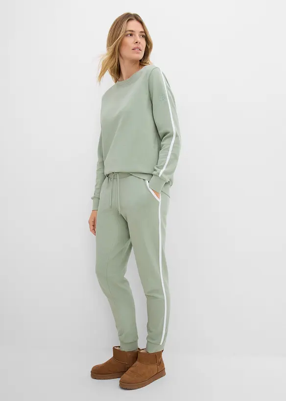 Jogginganzug aus reiner Baumwolle (2-tlg.Set) in grün von vorne (Totalaufnahme) - bonprix