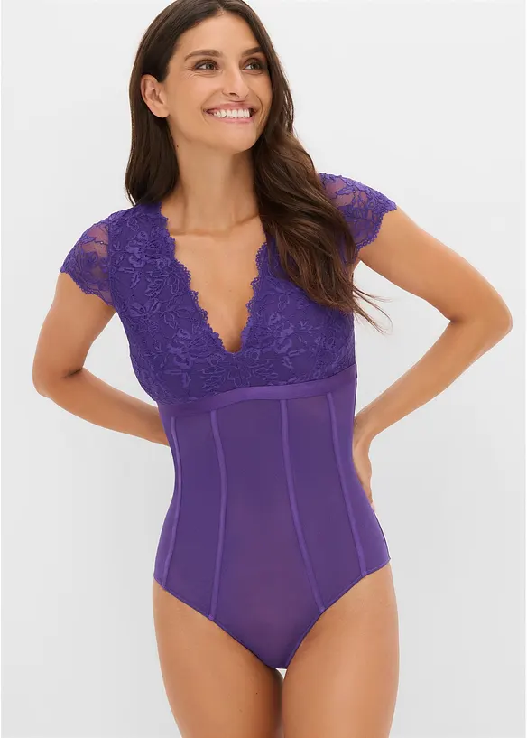Body mit weicher Spitze in lila von vorne (Totalaufnahme) - bonprix