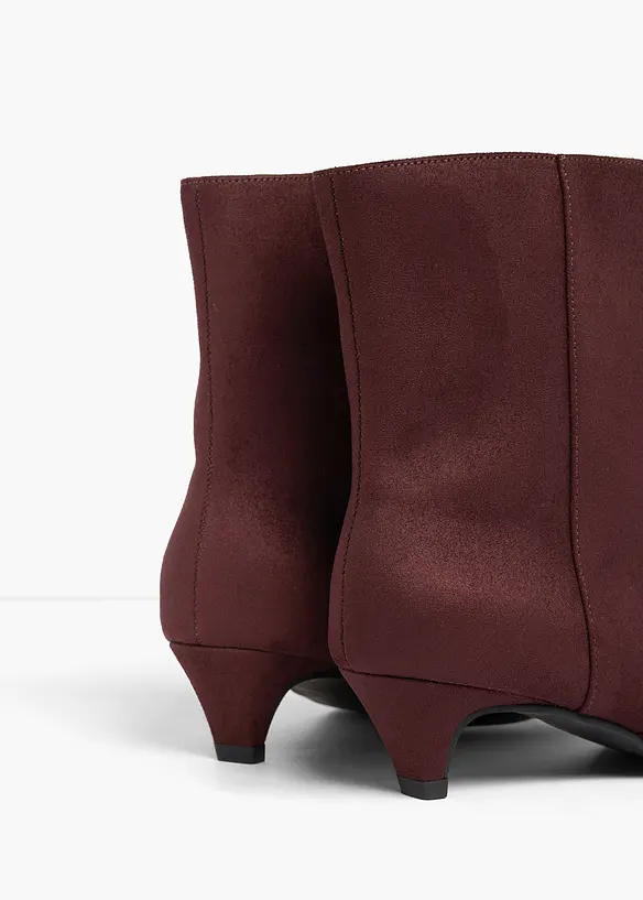 Stiefeletten mit schmalem Absatz in lila - bonprix