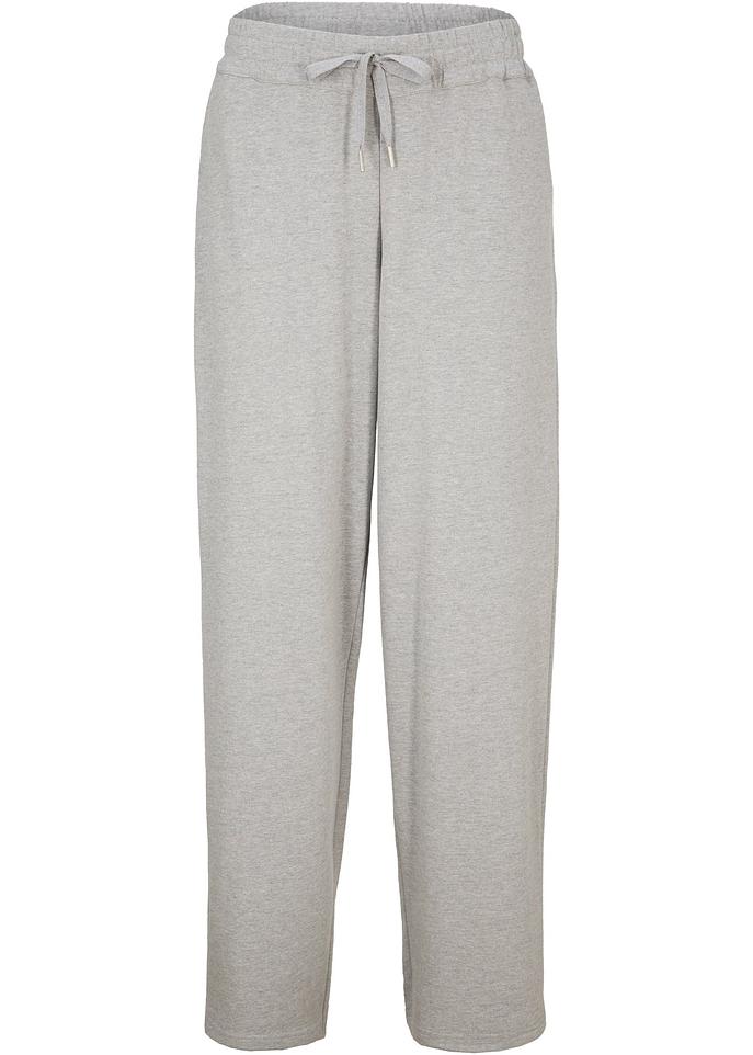 Essential Sweathose, weit geschnitten in grau von vorne - bpc bonprix collection