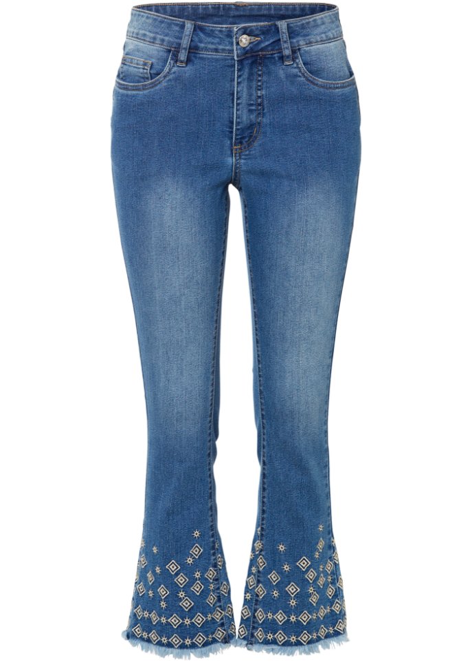 Jeans mit Stickerei in blau von vorne - BODYFLIRT