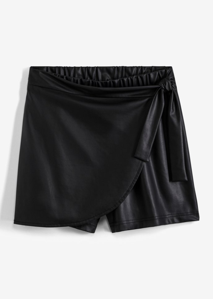 Shorts mit Wickeloptik in schwarz von vorne - BODYFLIRT boutique