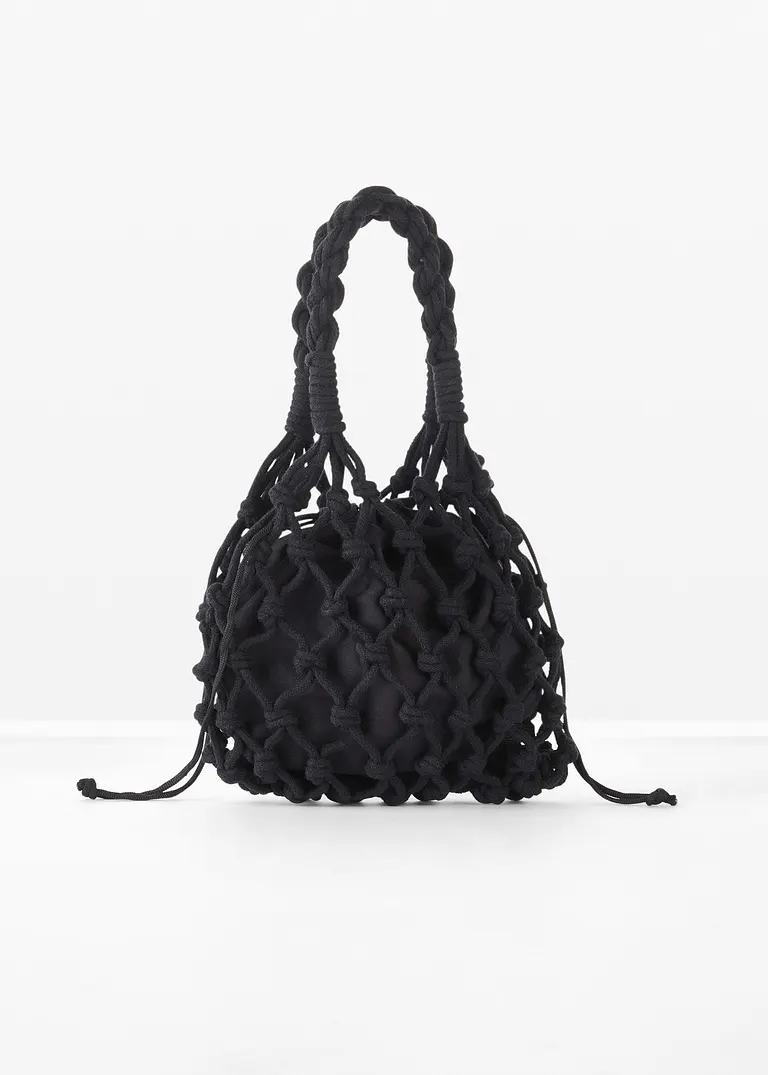 Mini Handtasche in schwarz von vorne - bpc bonprix collection