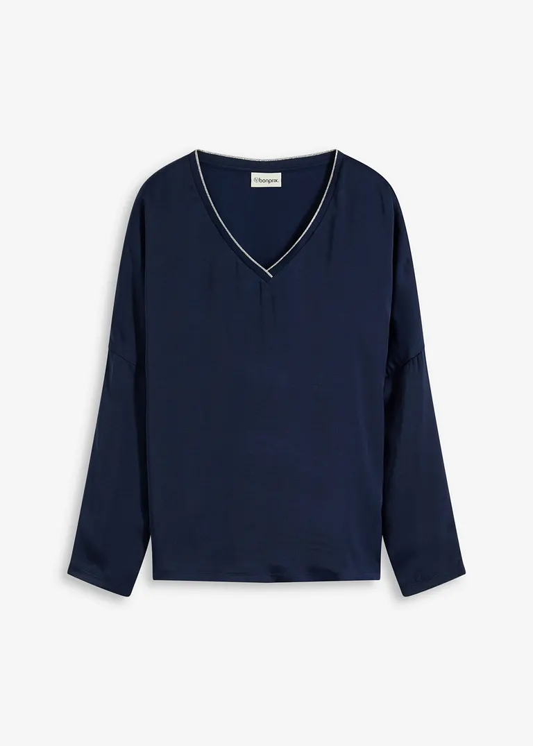 Fledermausshirt mit Satineinsatz in blau von vorne - bonprix