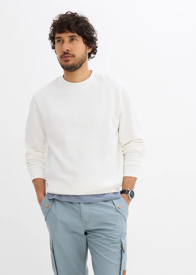 Sweatshirt in weiß von vorne (im Anschnitt) - bonprix