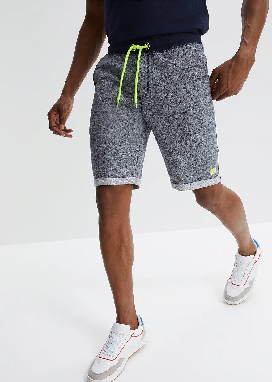 Sweat-Shorts in Denim-Optik in blau von vorne - bonprix