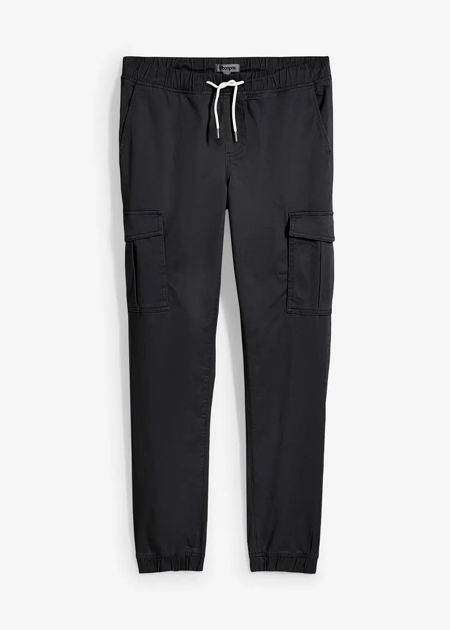 Slim Fit Stretch-Schlupfhose mit Cargotaschen, Straight in schwarz von vorne - bonprix