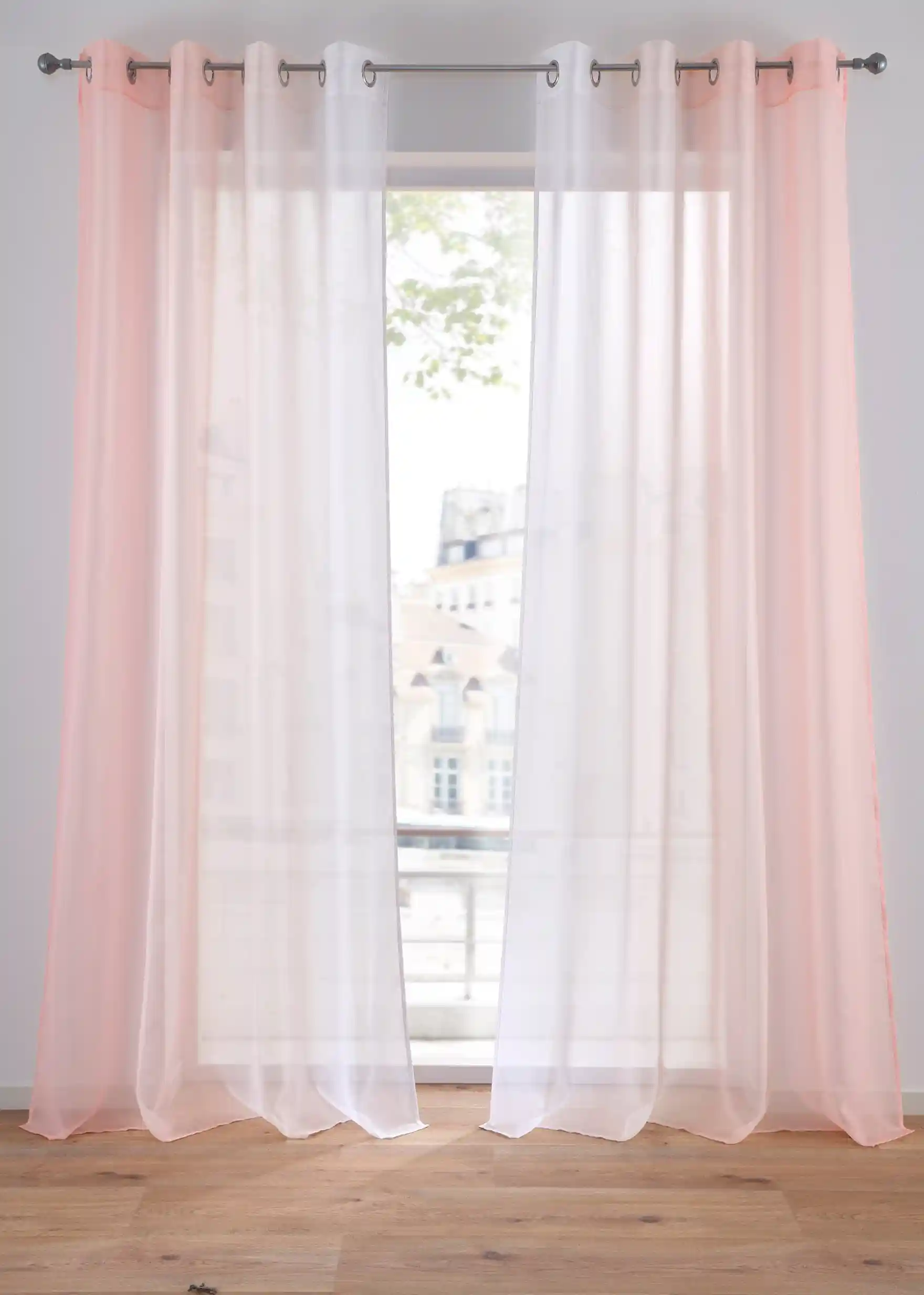 Transparente Gardinen mit modernem Farbverlauf